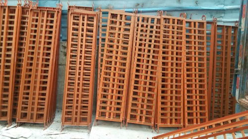 拆除扣件式鋼管腳手架應(yīng)注意的問(wèn)題